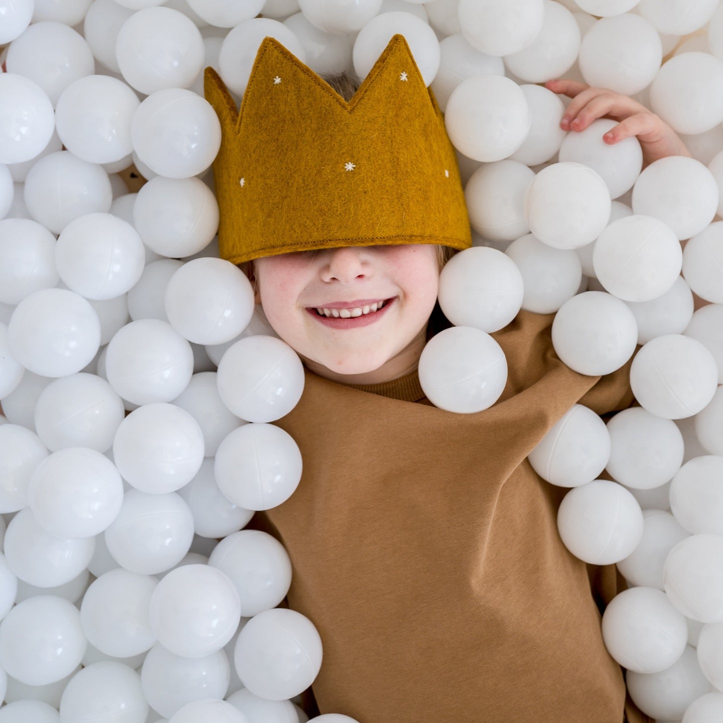 beige recycled fabric ball pit