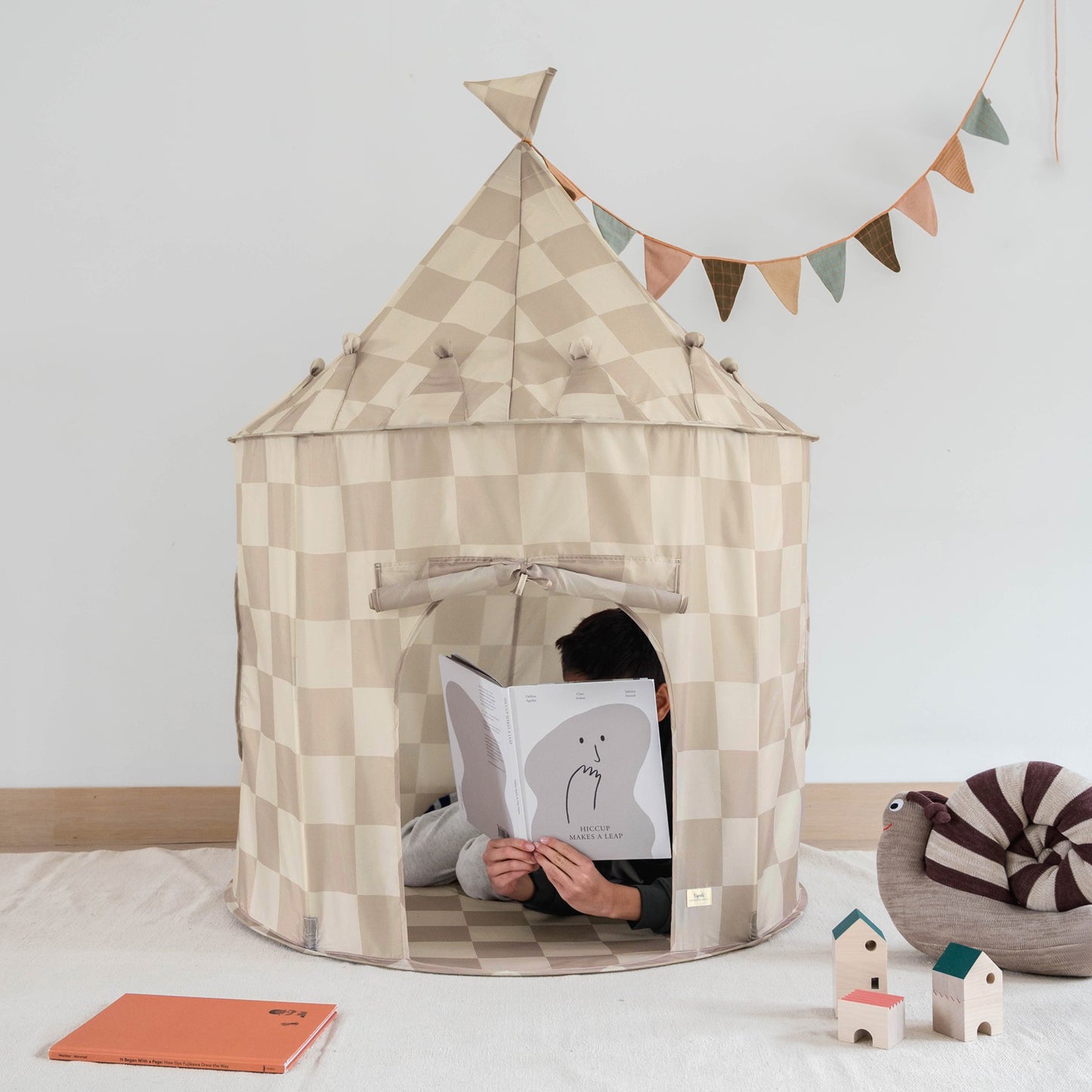checkerboard beige recycled fabric play tent