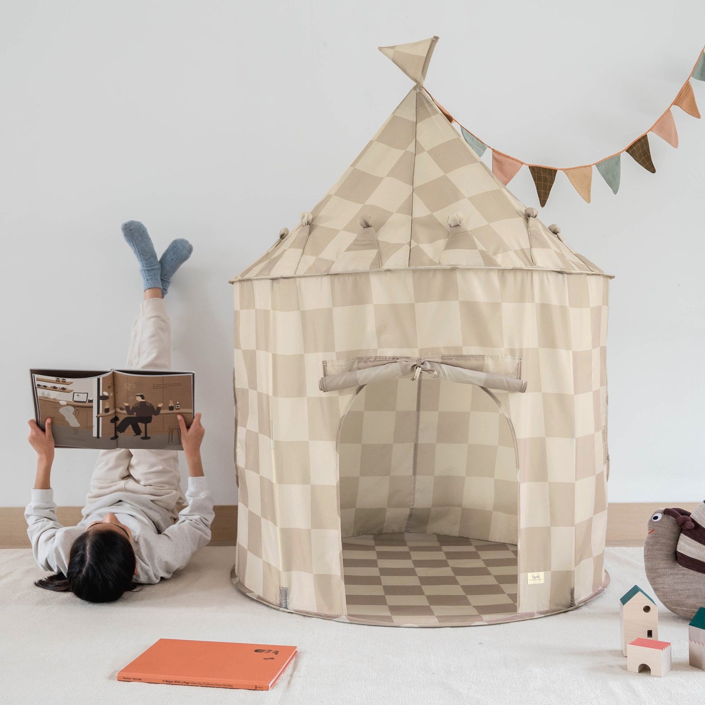 checkerboard beige recycled fabric play tent