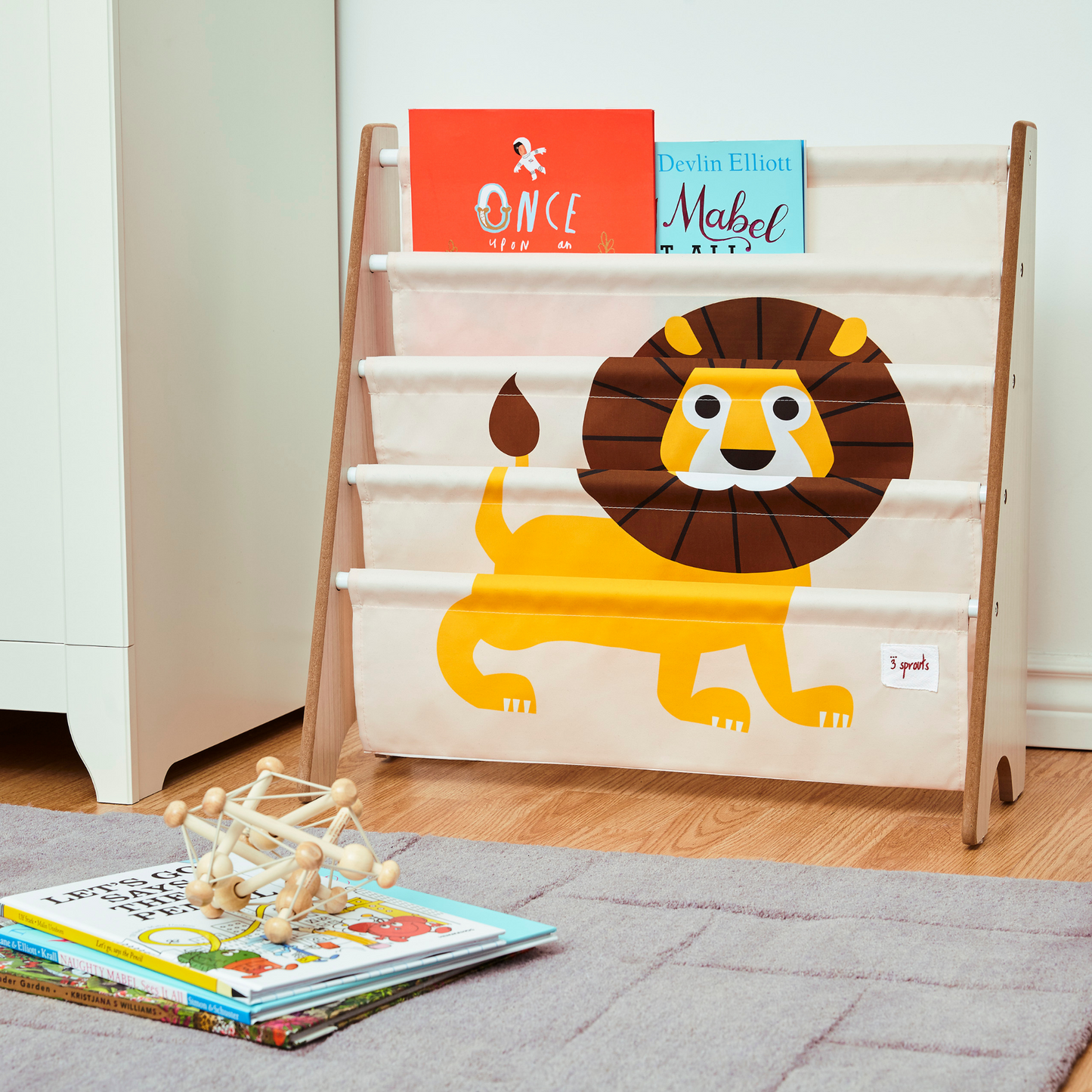 lion book rack