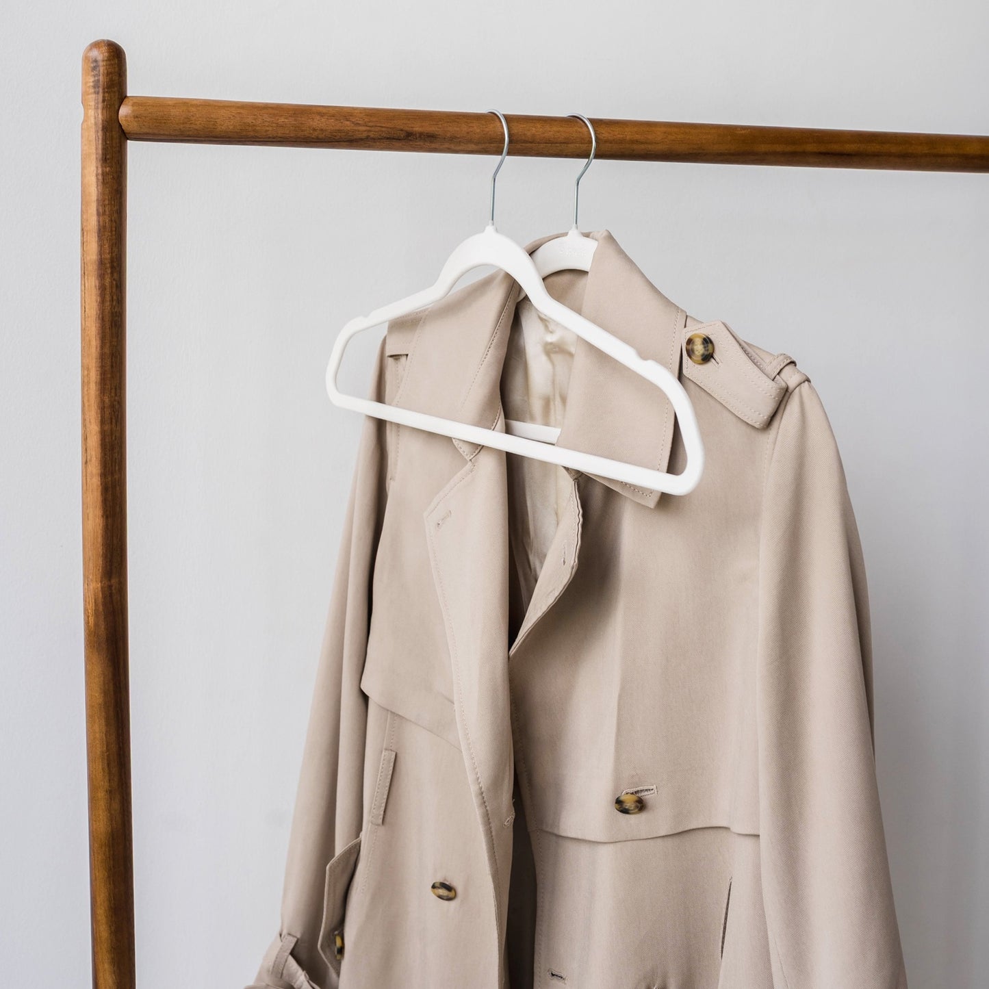 cream adult velvet non-slip hangers (30 per set)