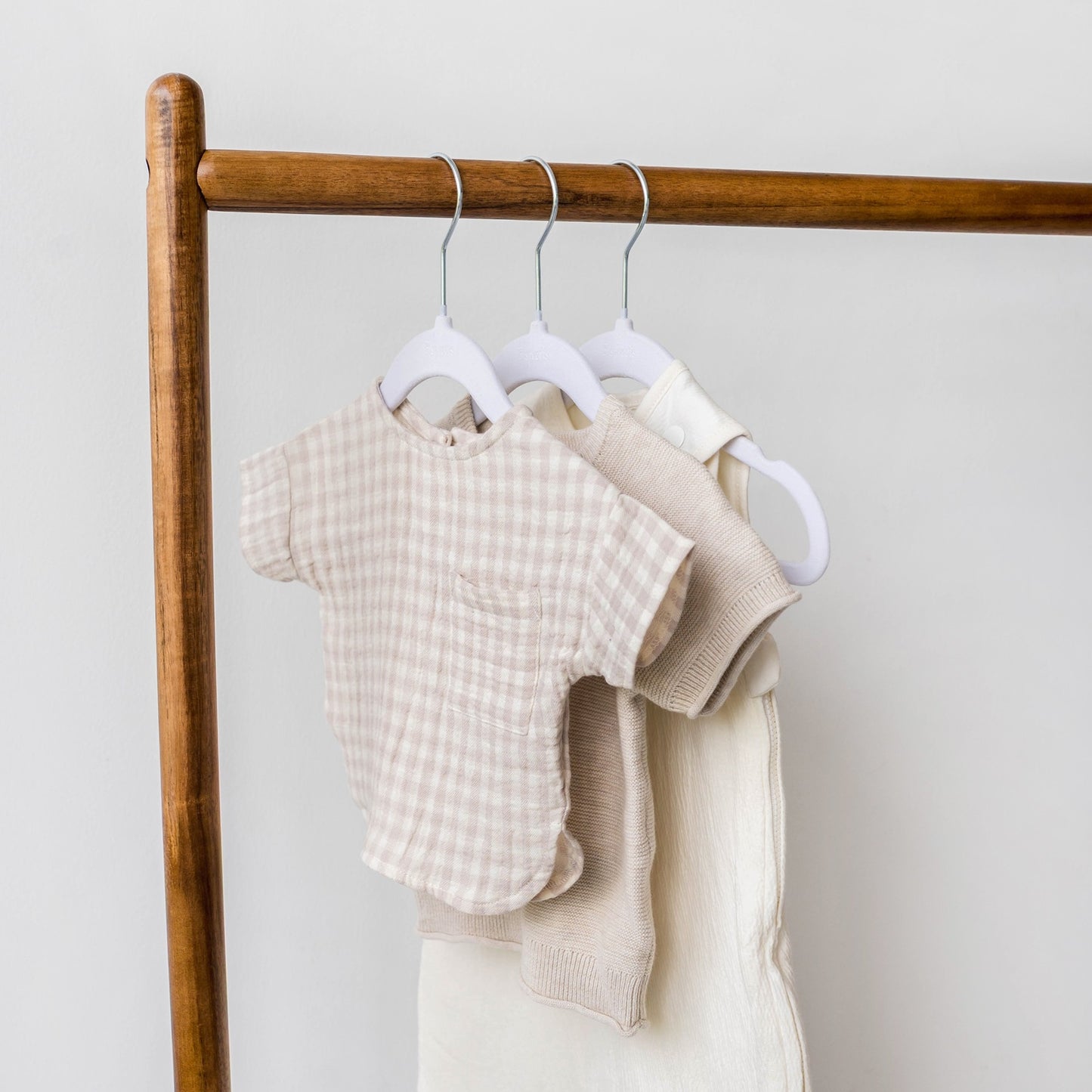 white velvet non-slip hangers (30 per set)