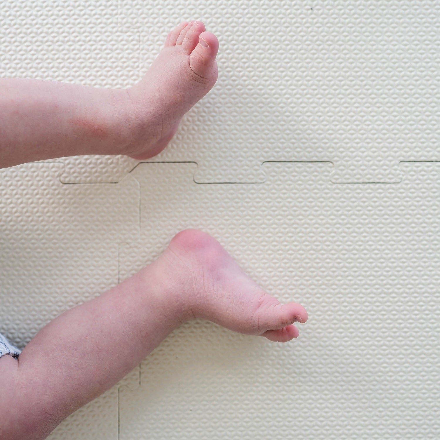 cream EVA foam puzzle mat