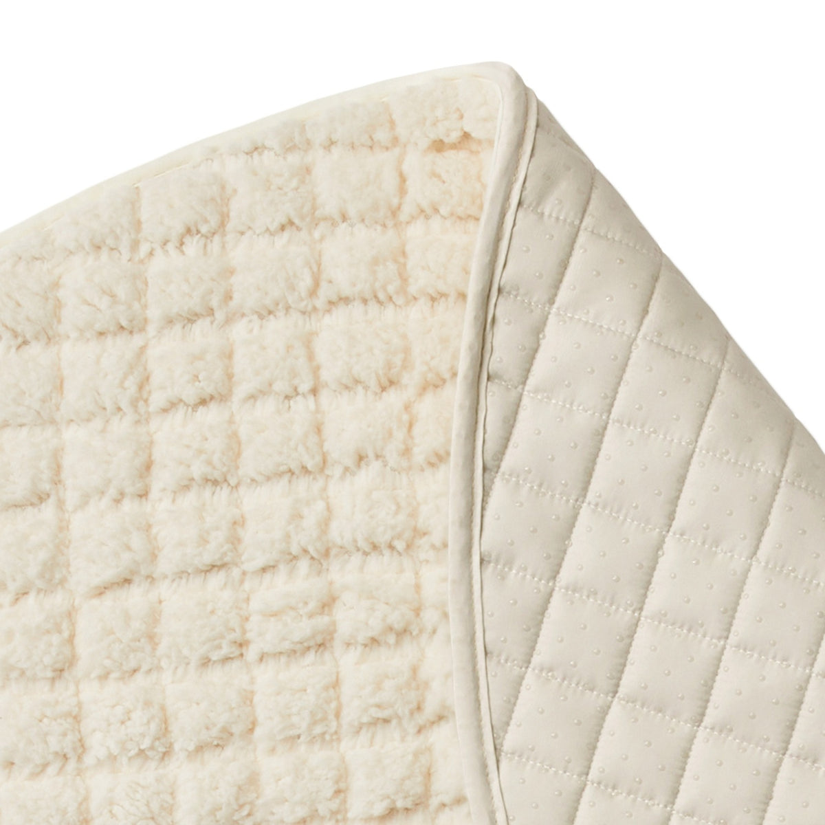 cream quilted teddy fleece round play mat