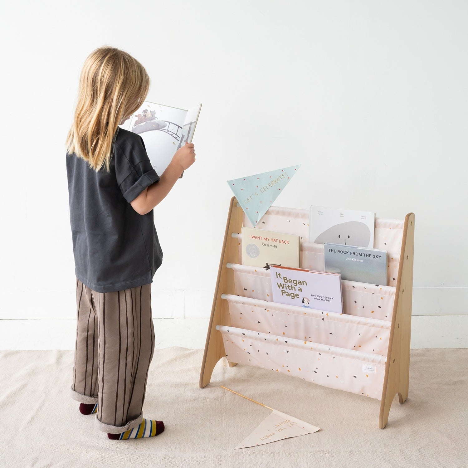 Book Racks – 3sprouts.com