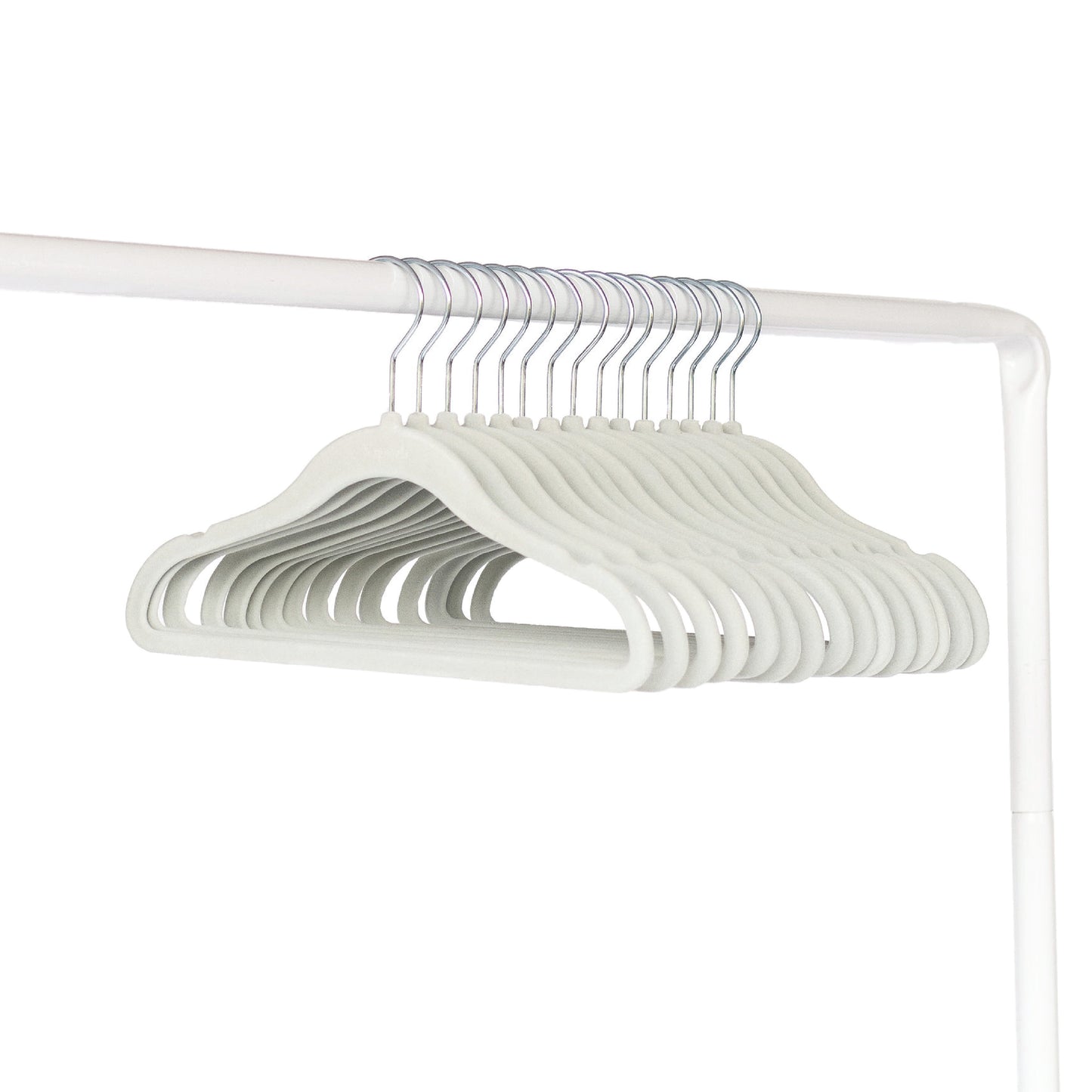 cream velvet non-slip hangers (30 per set) –